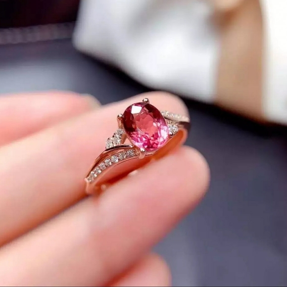 🎀Rose Gold Tourmaline Ring - Picture 3 of 6